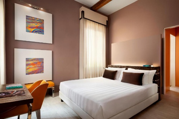 Centurion Palace image 8